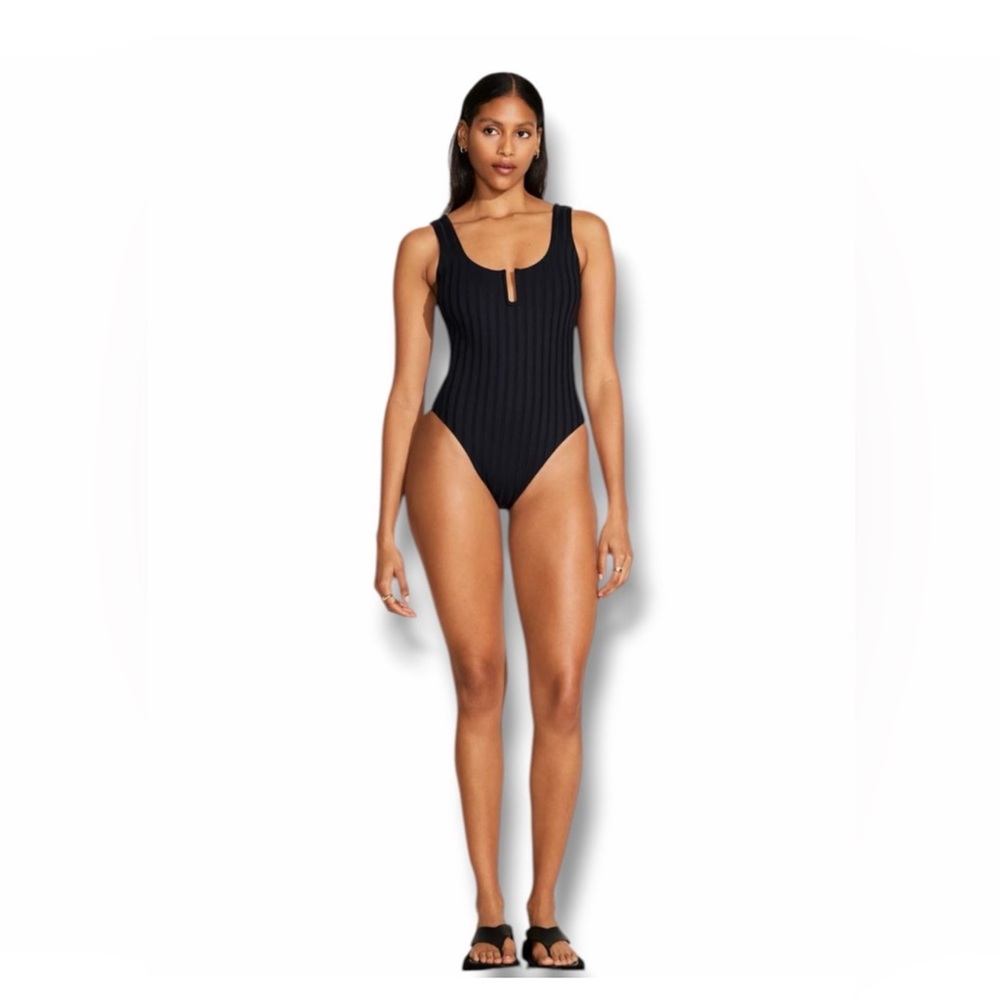 Vitamin A Ursula U-Wire Rib One-Piece Swimsuit in Black Superib; Size: Small - Picture 3 of 12